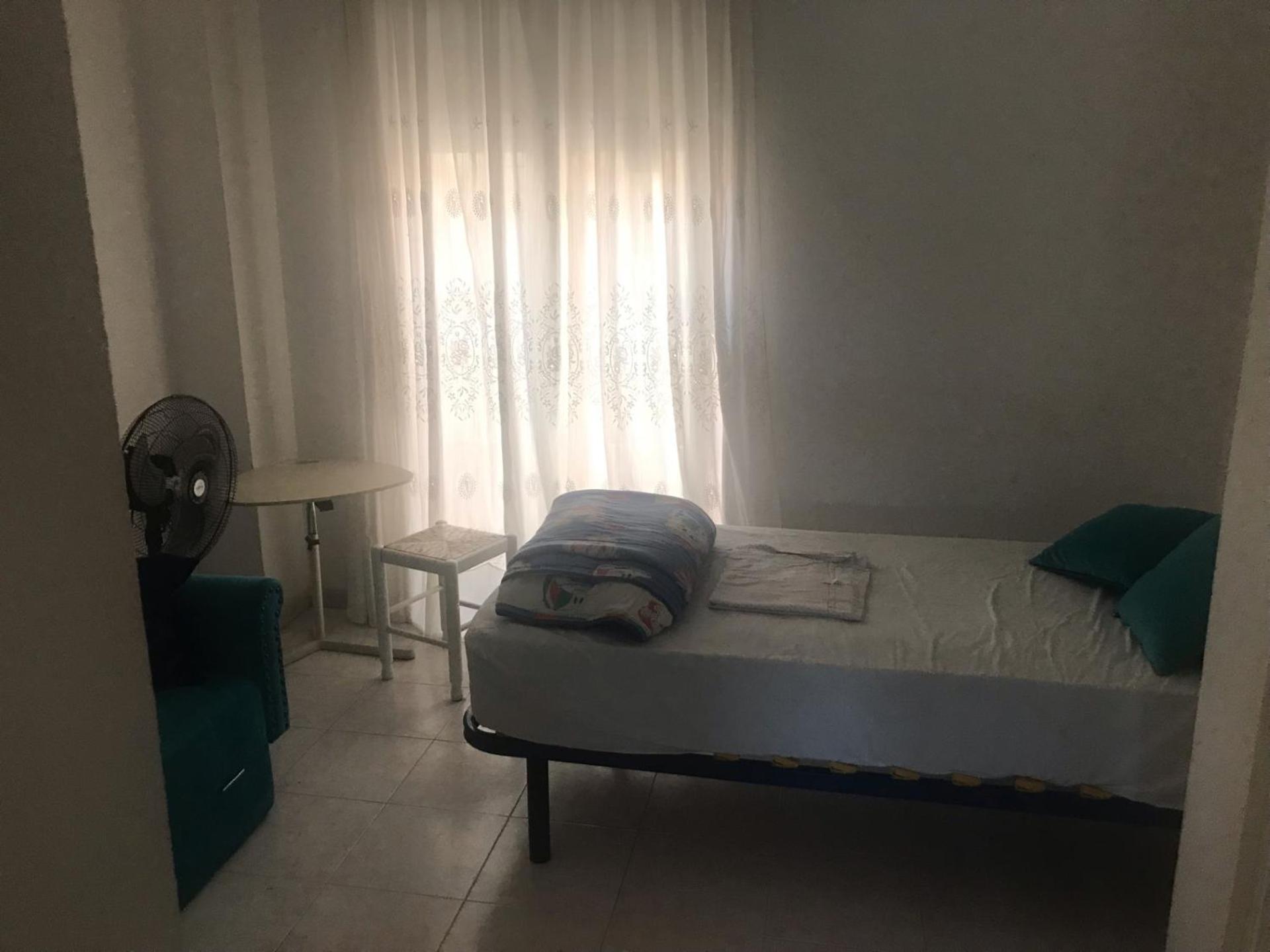 Malaga Habitacion En Apartamento Carlos Haya Daire Dış mekan fotoğraf